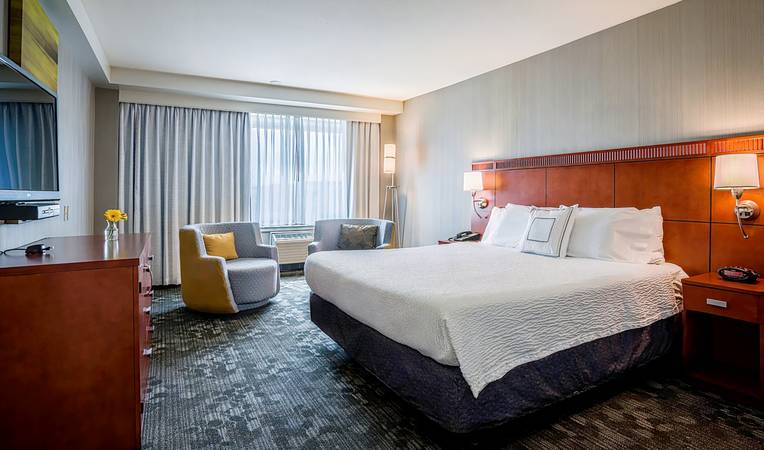 Courtyard by Marriott Los Angeles Westside