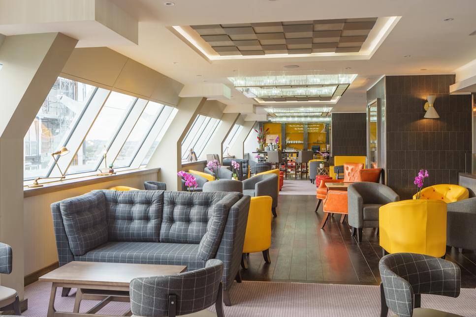 M by Montcalm (old)