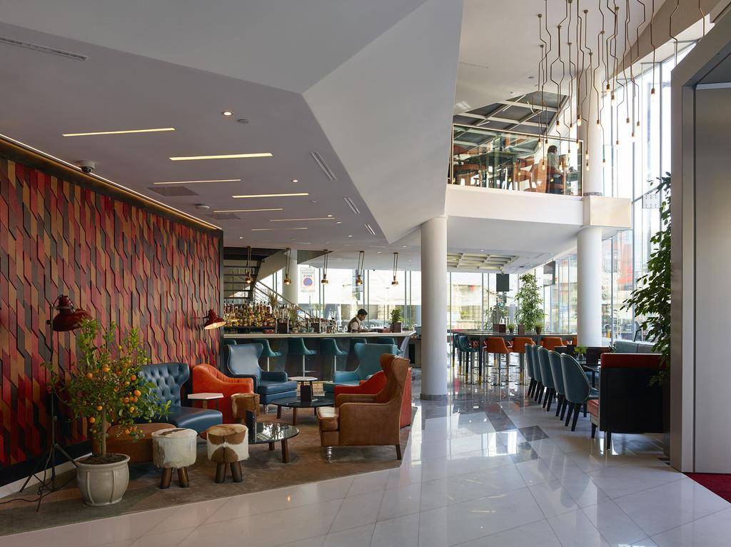 M by Montcalm (old)