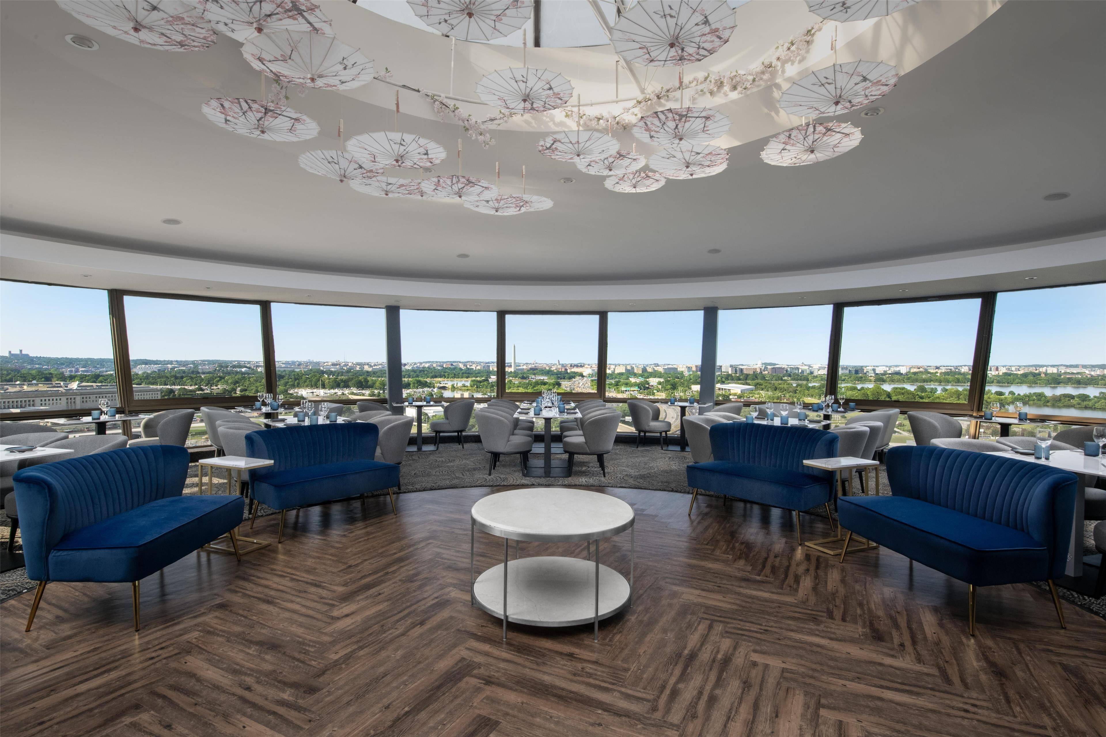 DoubleTree by Hilton Washington DC - Crystal City