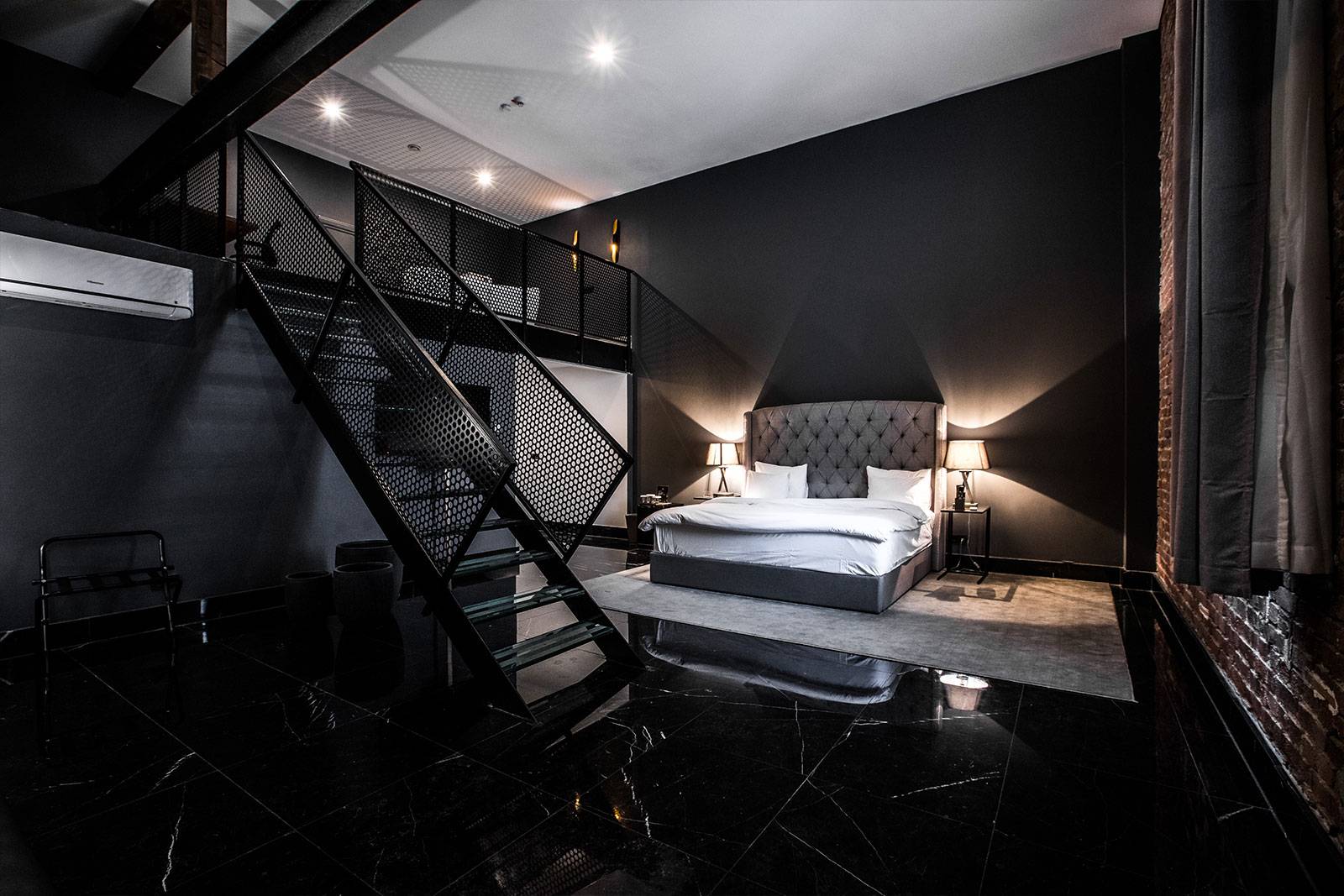 Black Hotels