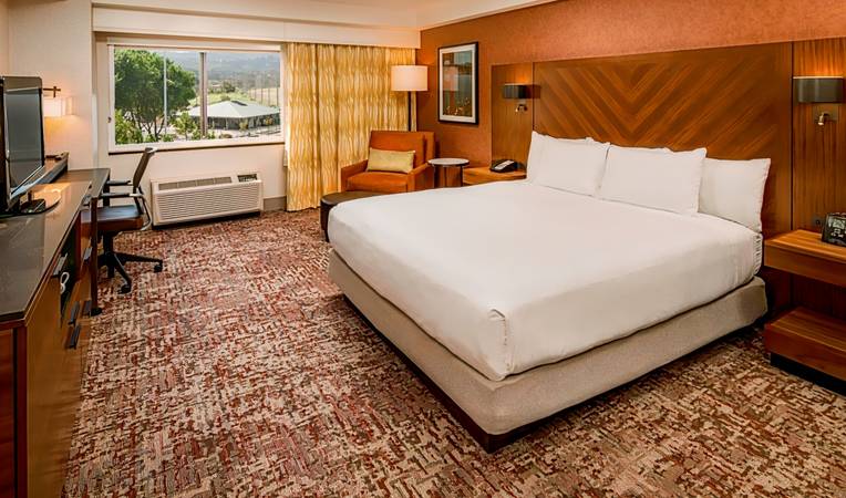 DoubleTree by Hilton San Francisco Airport