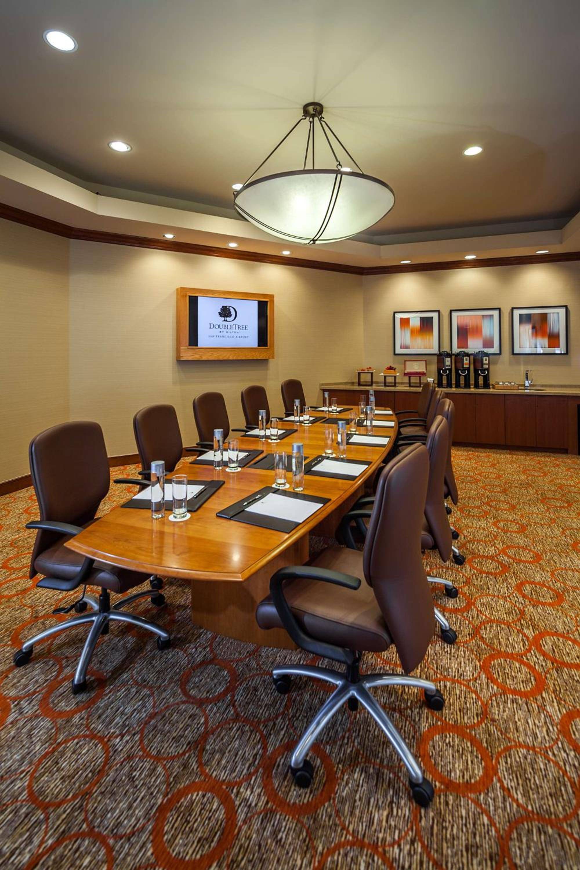 DoubleTree by Hilton San Francisco Airport