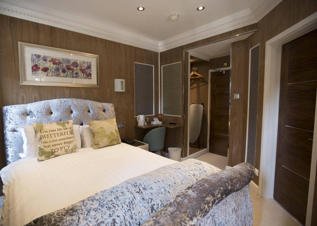 Cheshire Hotel