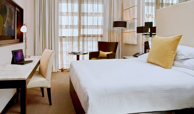 Centro Al Manhal by Rotana