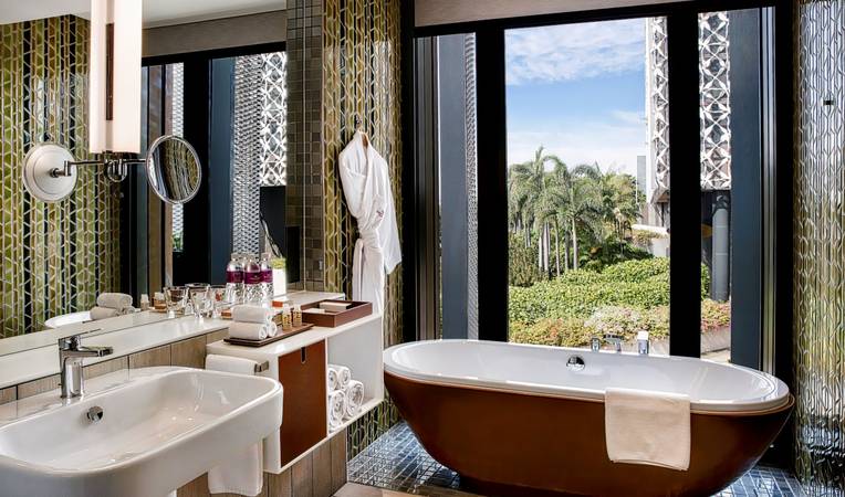 Crowne Plaza Changi Airport