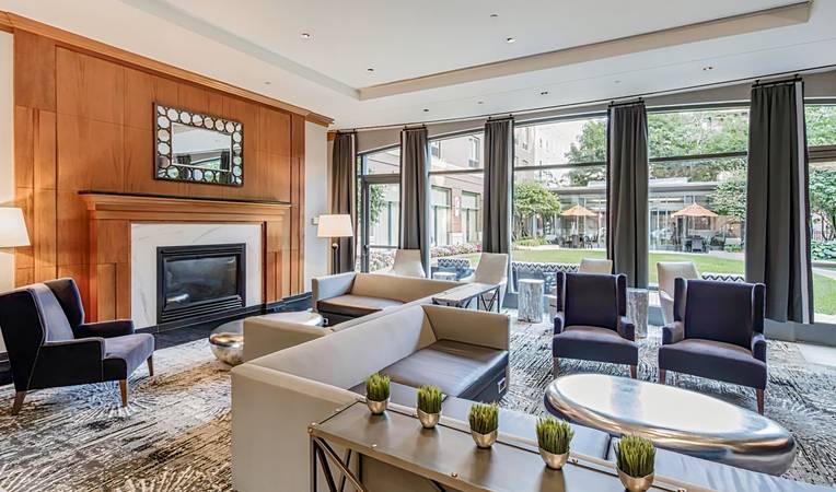 Courtyard by Marriott Boston Brookline