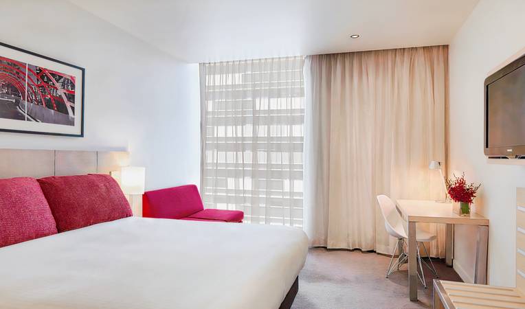Travelodge Hotel Melbourne Docklands