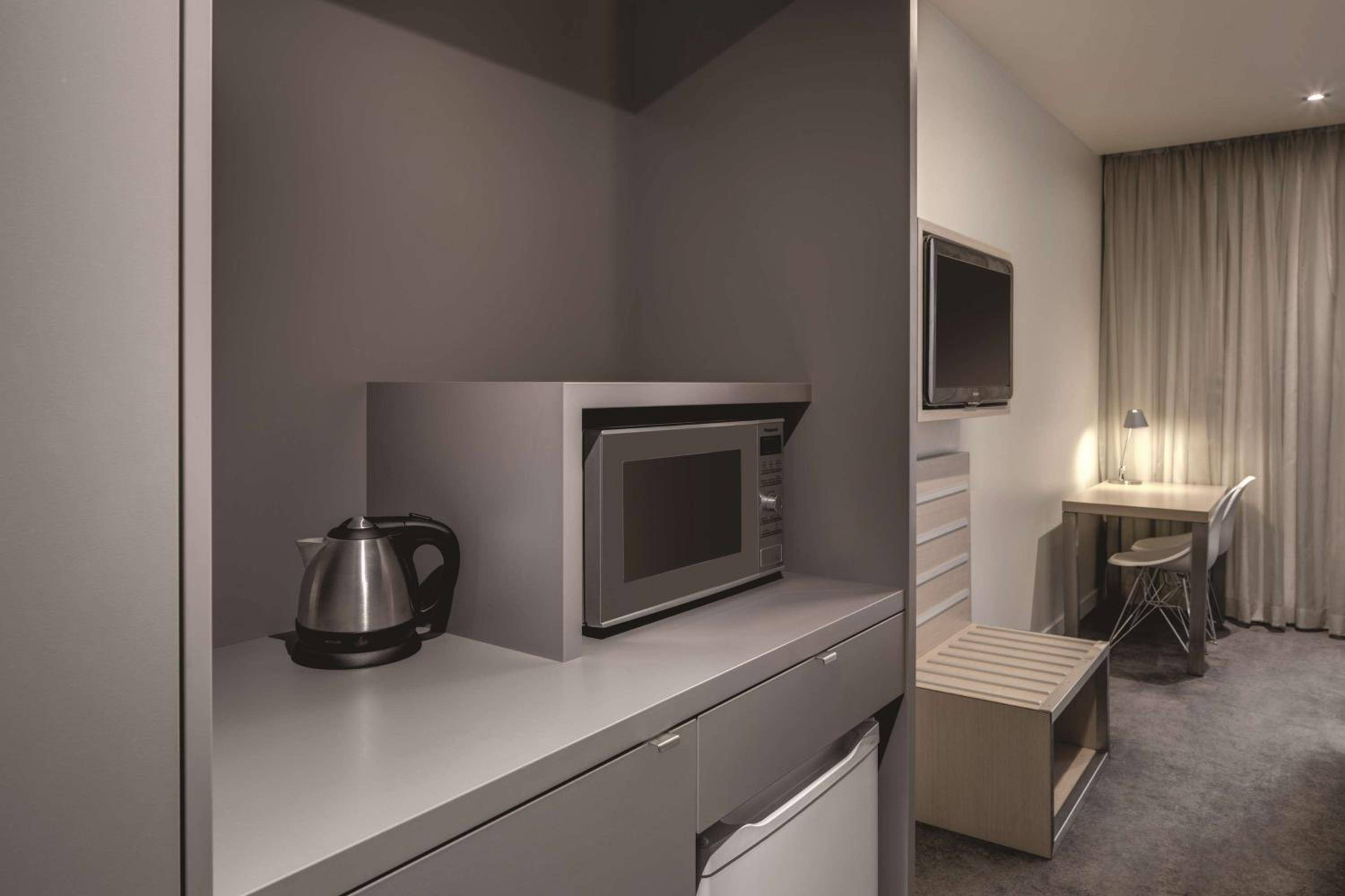 Travelodge Hotel Melbourne Docklands