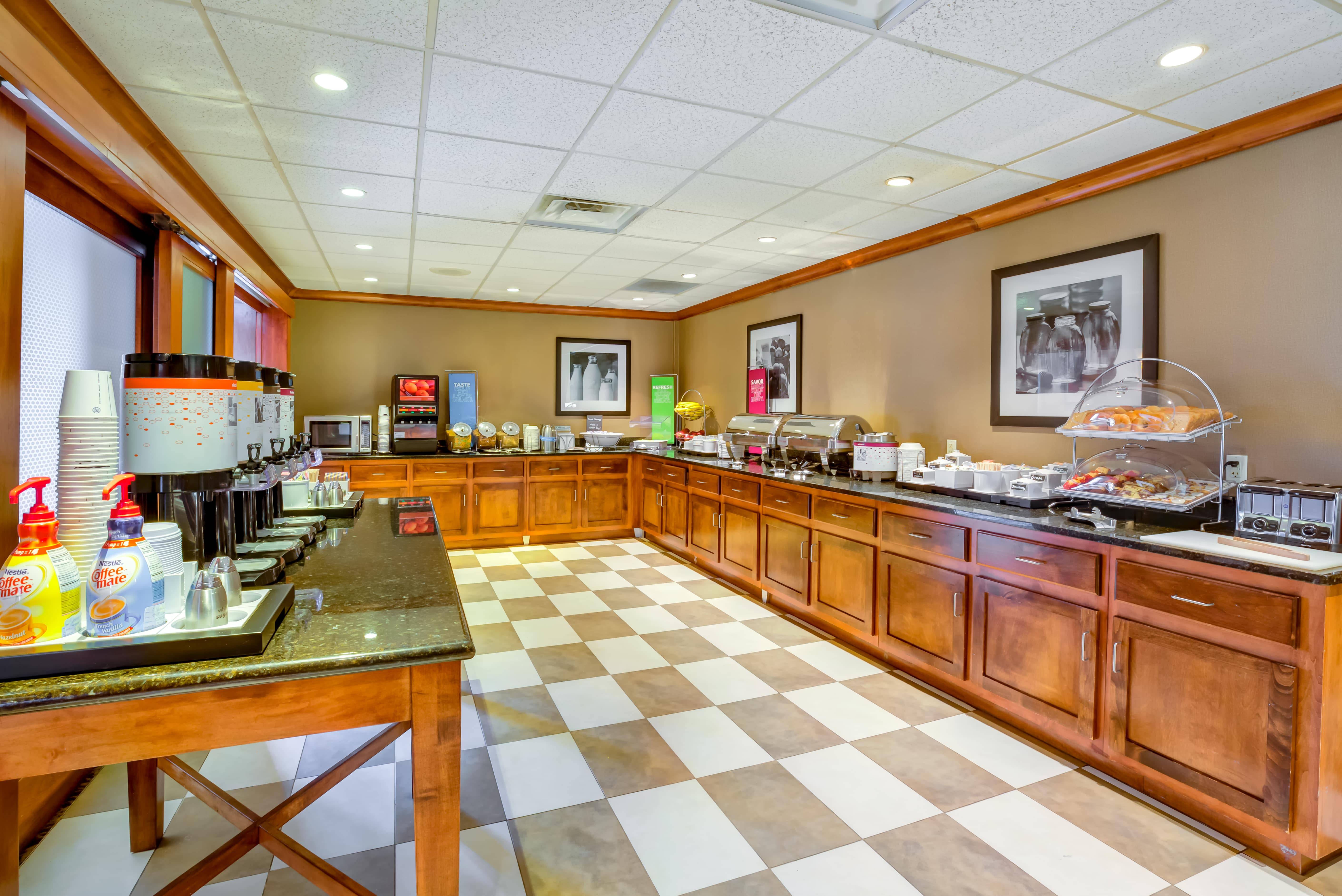 Hampton Inn Boston Norwood