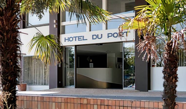 Hôtel du Port