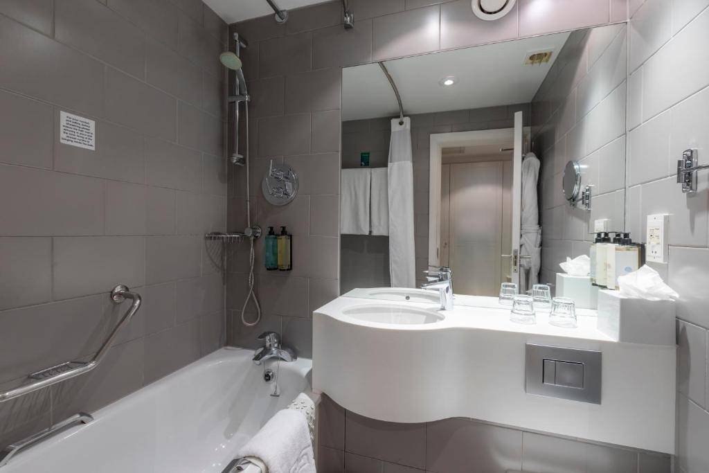Holiday Inn London - Regent's Park, an IHG Hotel