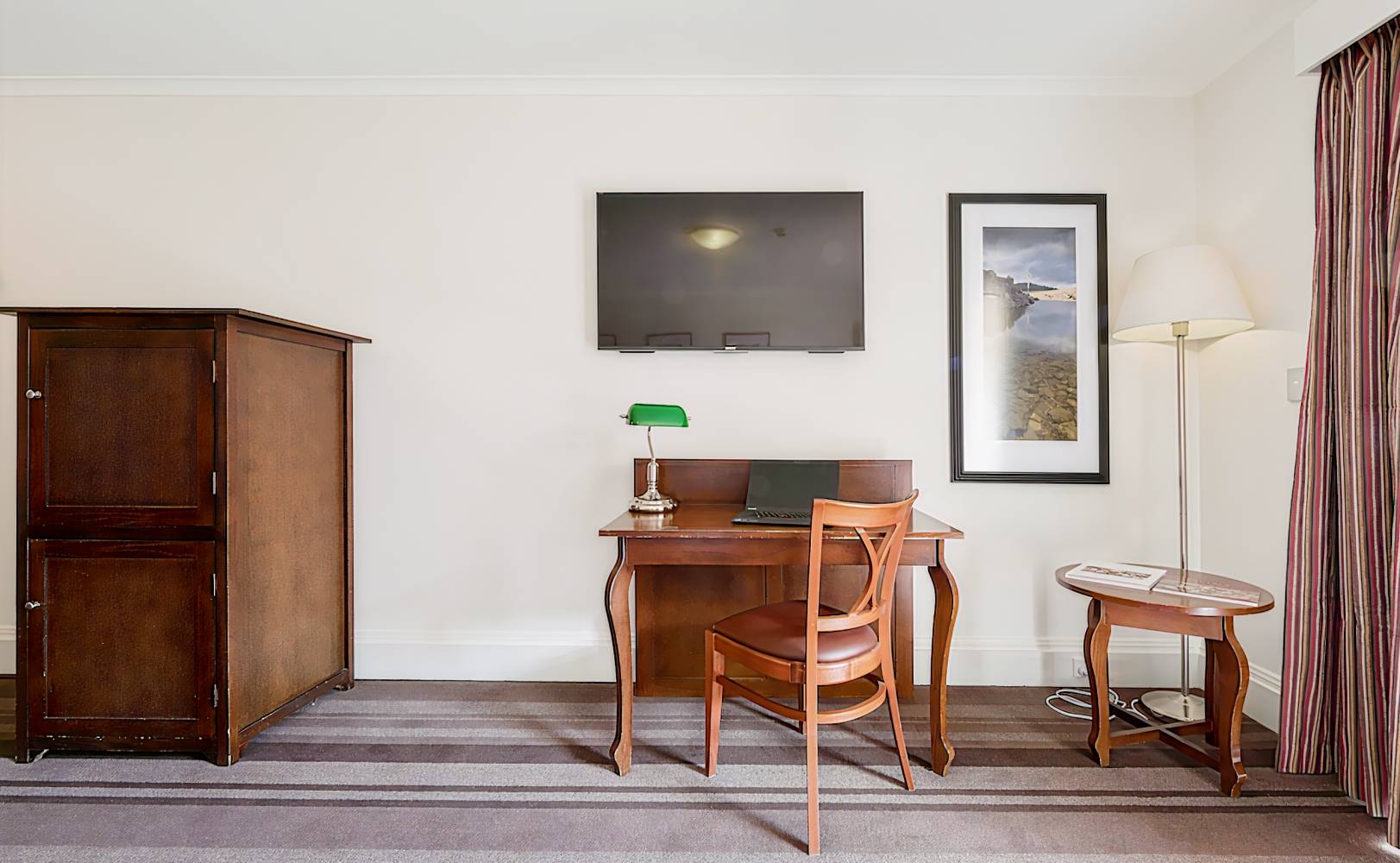 Mercure Canberra