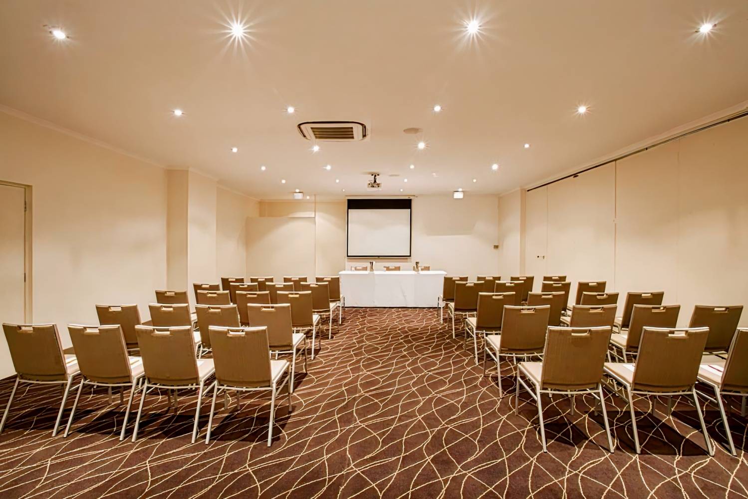 Mercure Canberra