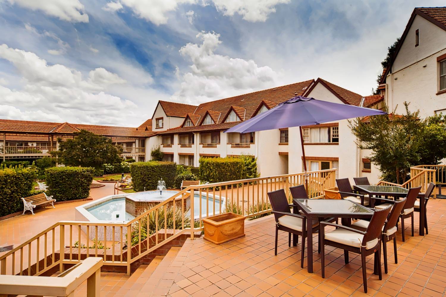 Mercure Canberra