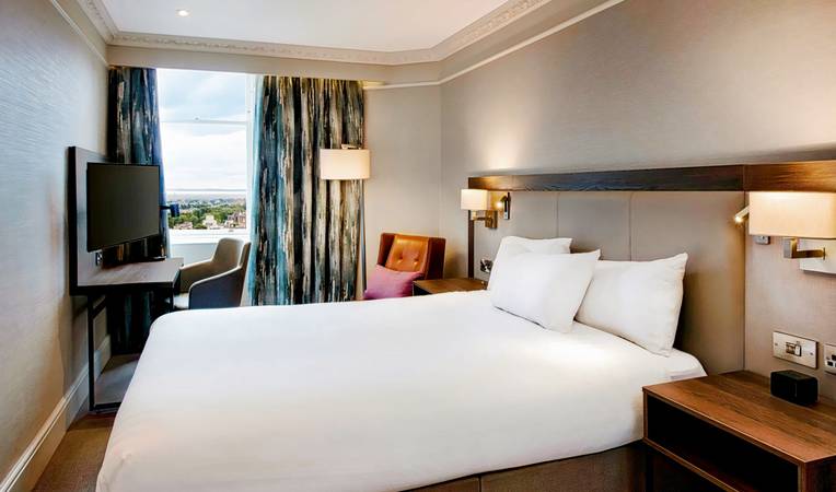 Hilton Edinburgh Carlton