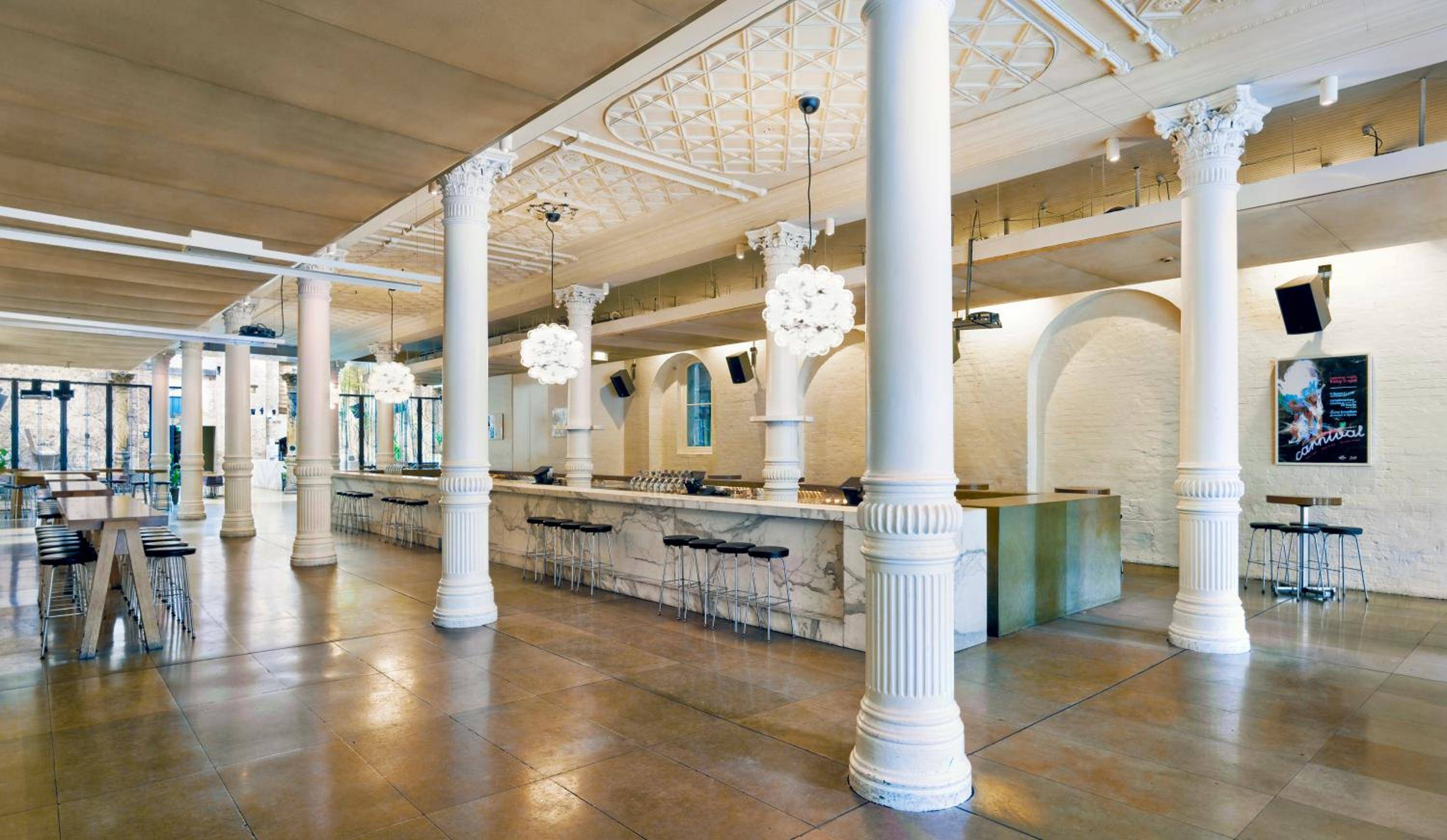 Establishment Hotel