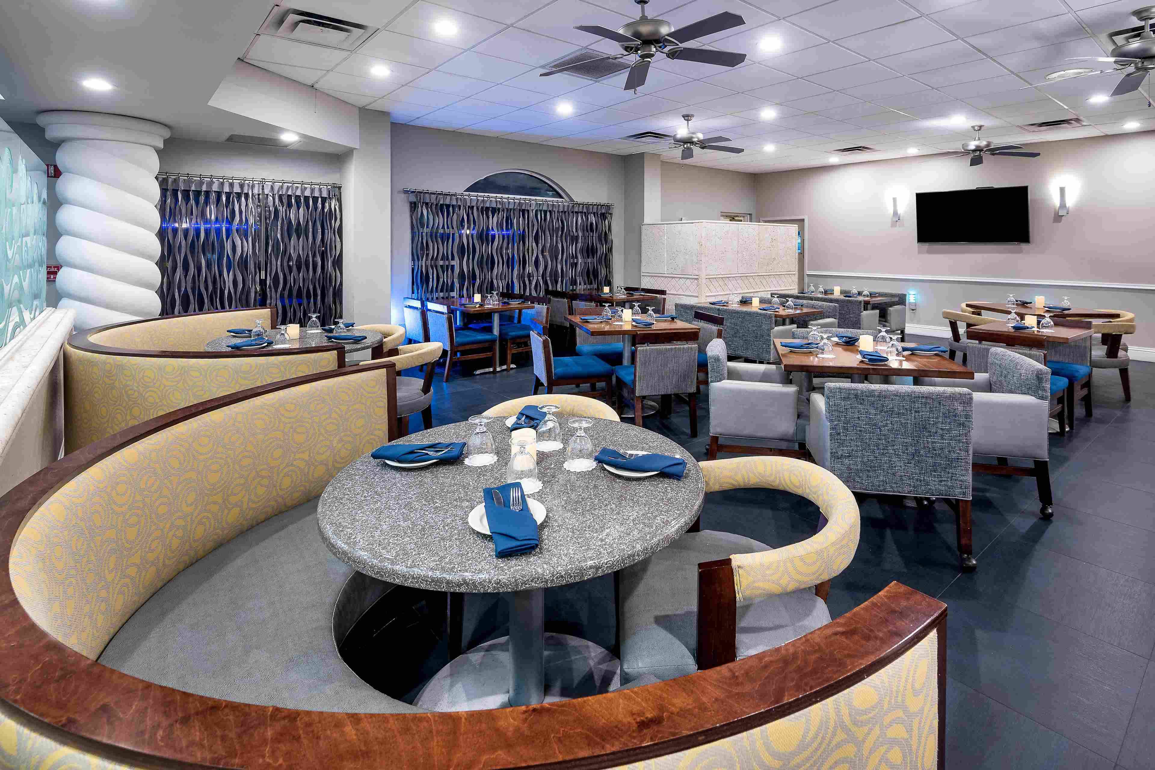 Holiday Inn Fort Lauderdale Airport, an IHG Hotel