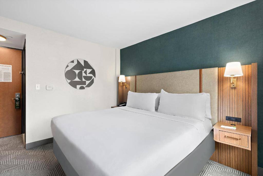 Holiday Inn Manhattan 6th Ave Chelsea, an IHG hotel