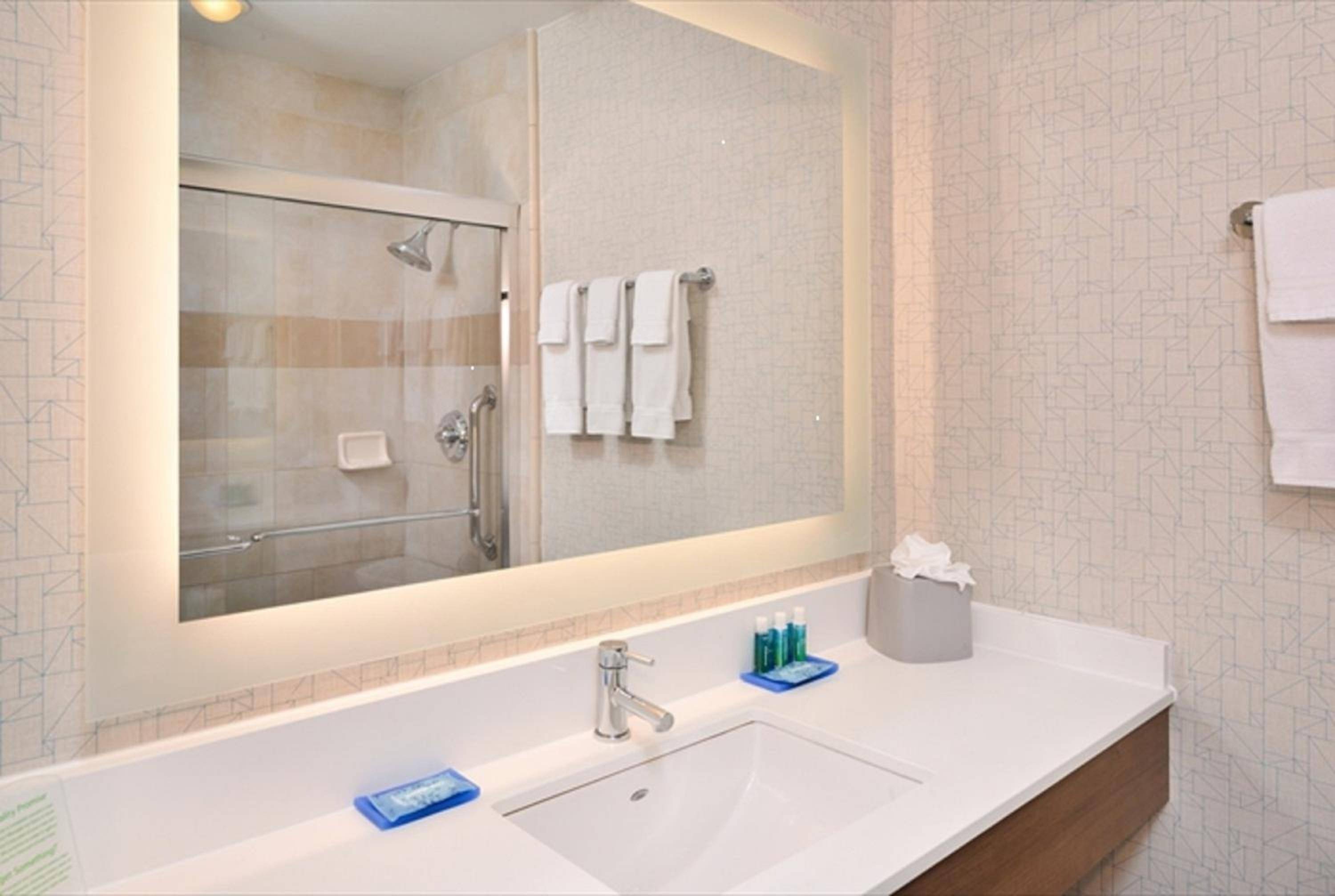 Holiday Inn Express Walnut Creek, an IHG Hotel