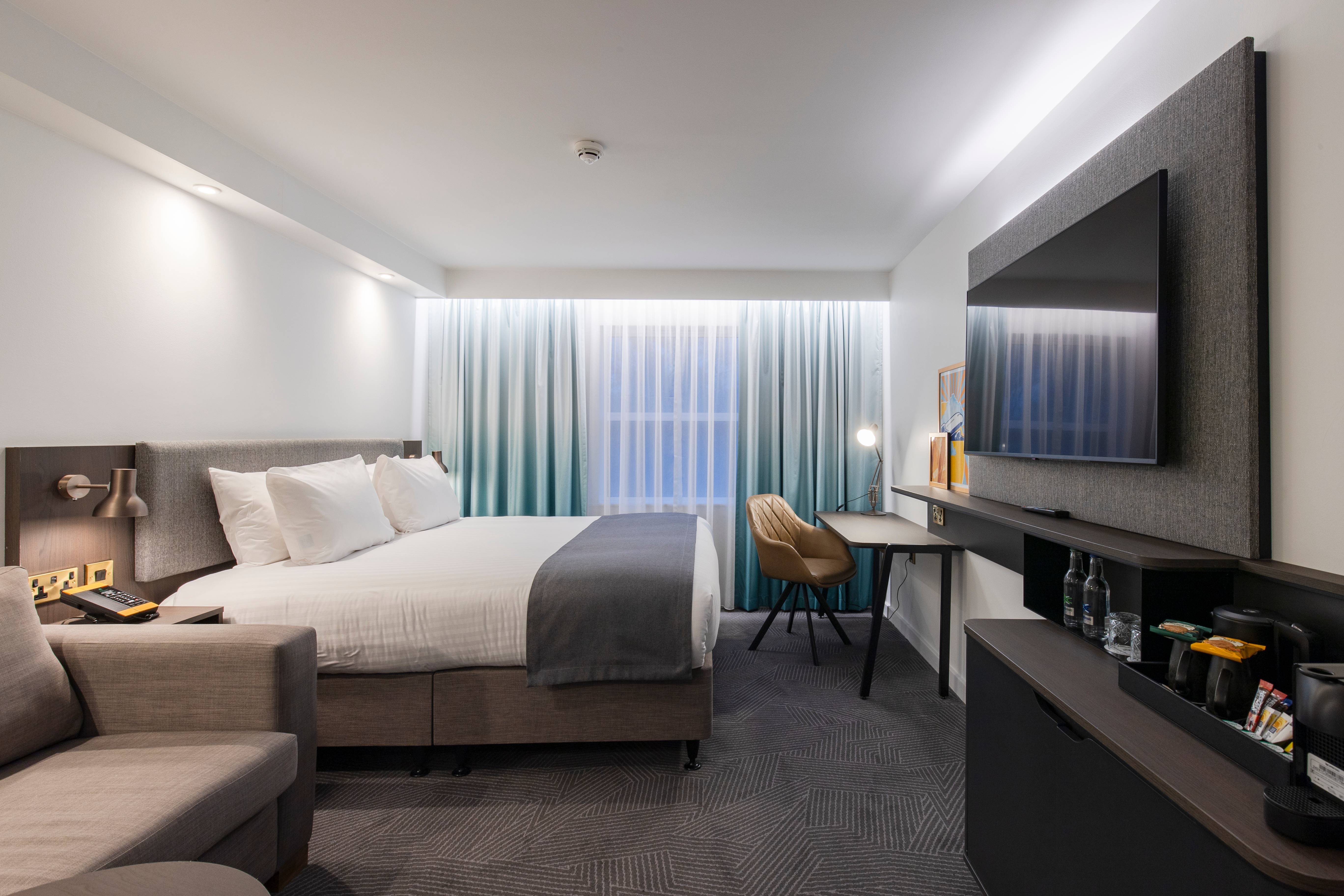 Holiday Inn Bristol Airport