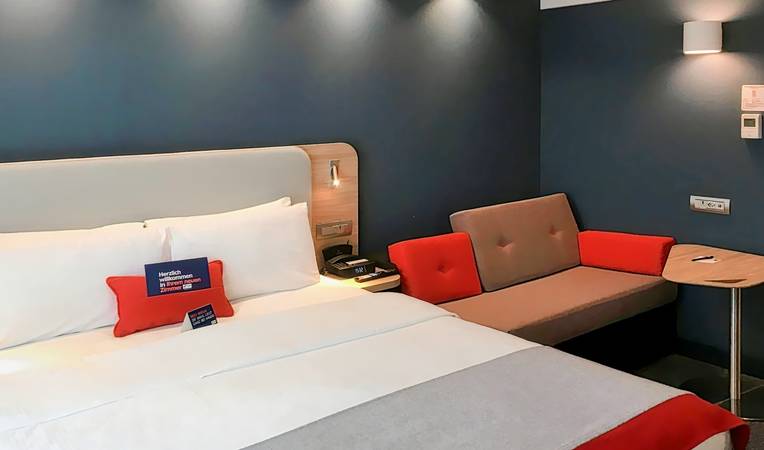 Holiday Inn Express Zurich Airport