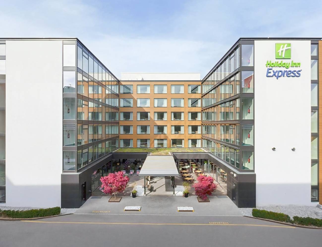 Holiday Inn Express Zürich Airport Rümlang Parken au.dayuse.com