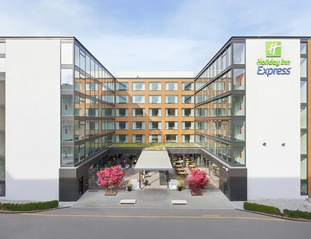 Holiday Inn Express Zürich Airport Rümlang Parken au.dayuse.com