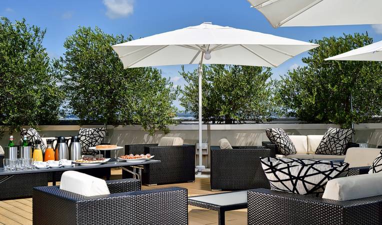 UNAHOTELS The ONE Milano Hotel & Residence