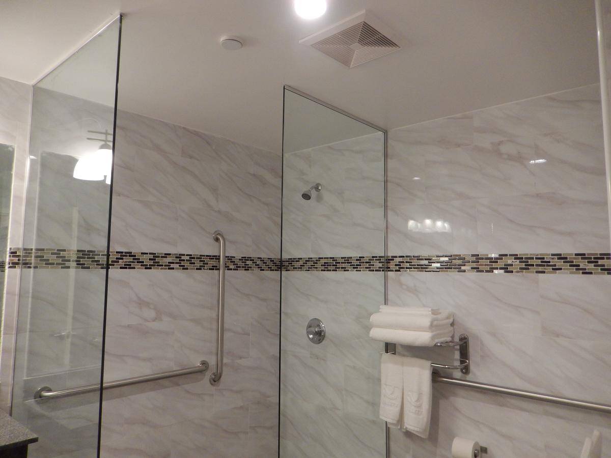 Quality Inn Near Sunset Park