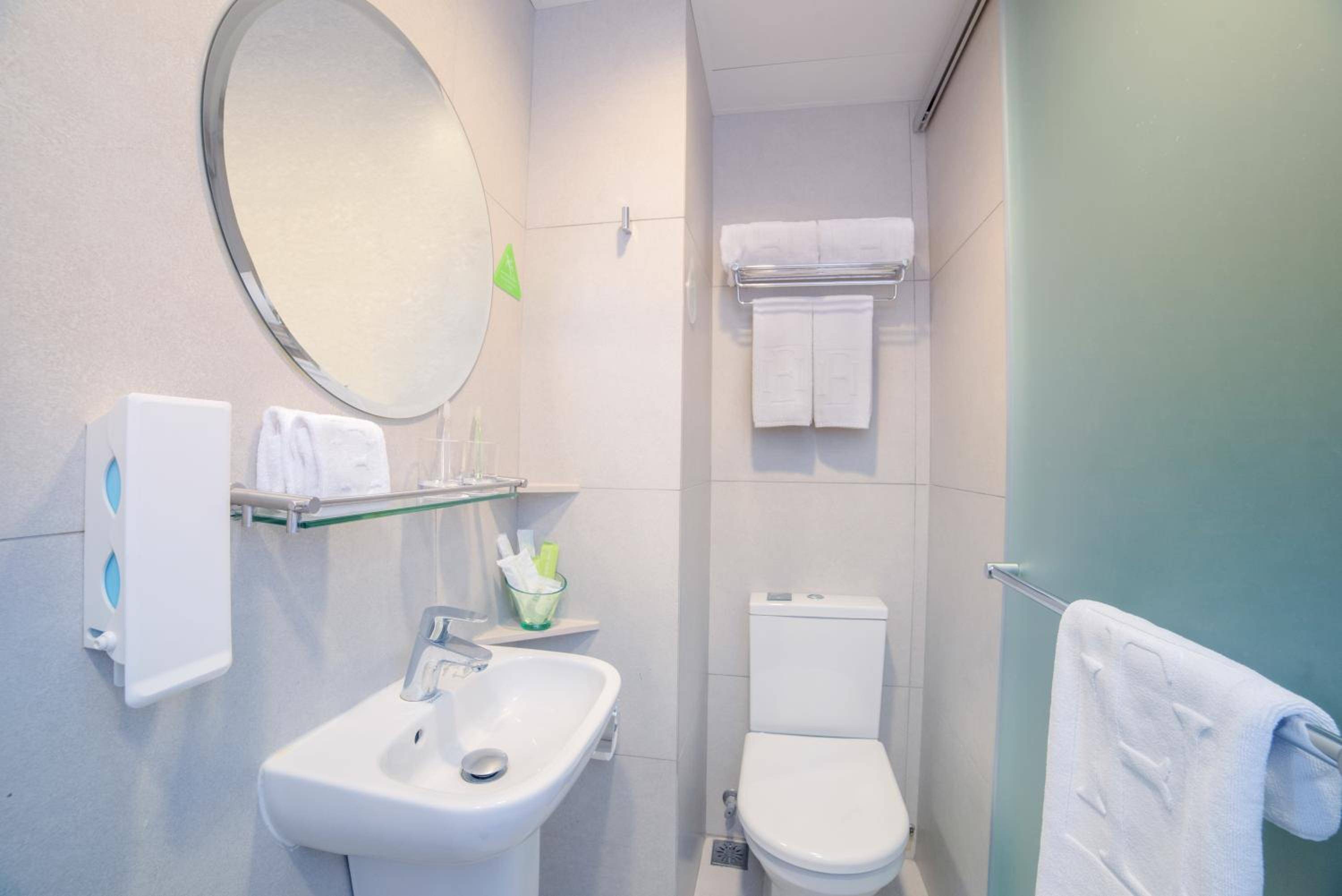 Hotel Ease Mong Kok