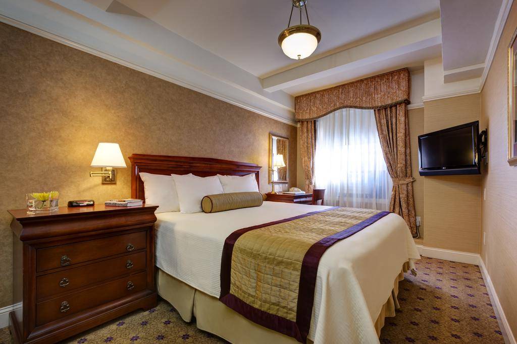 Wellington Hotel