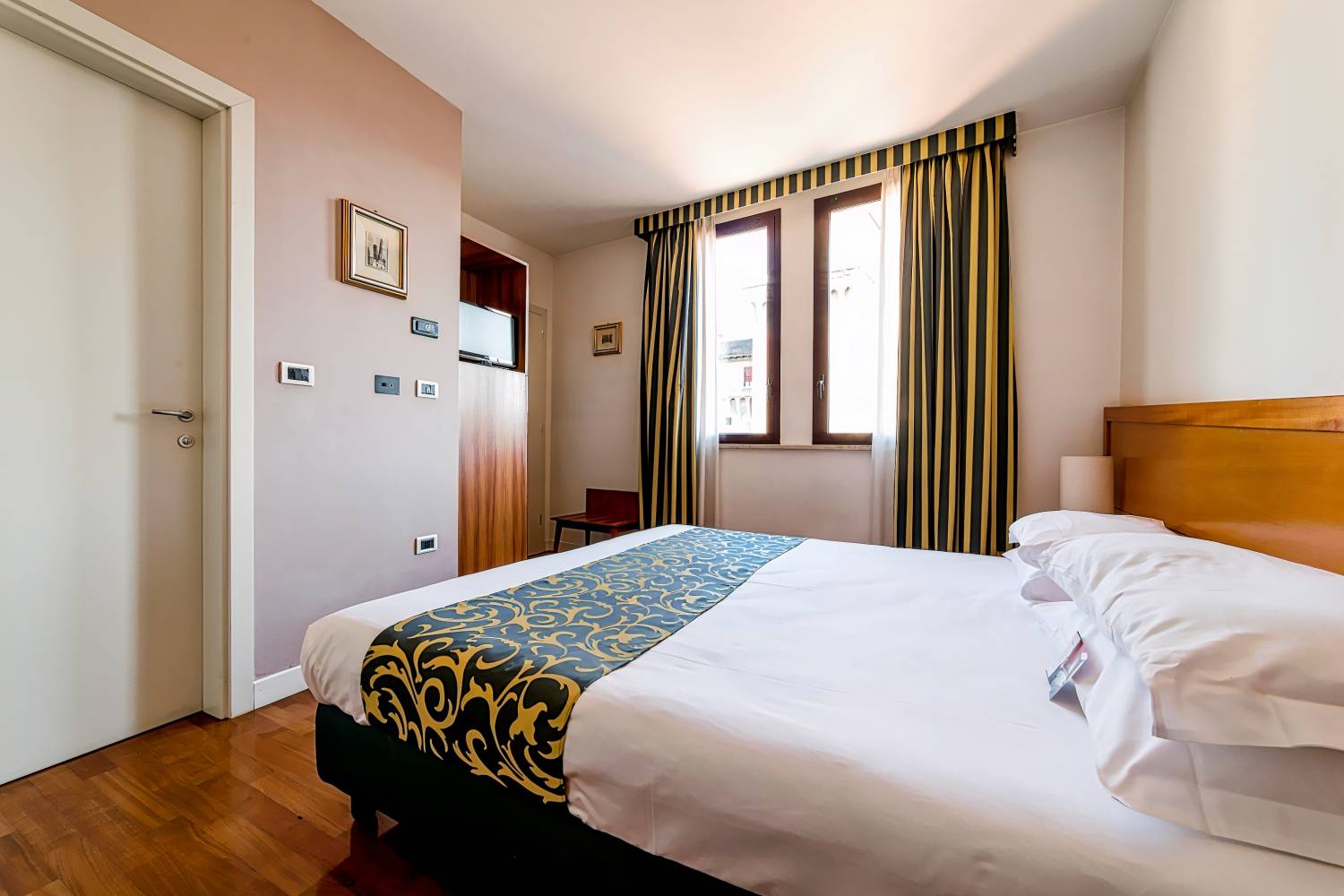 Mercure Ferrara