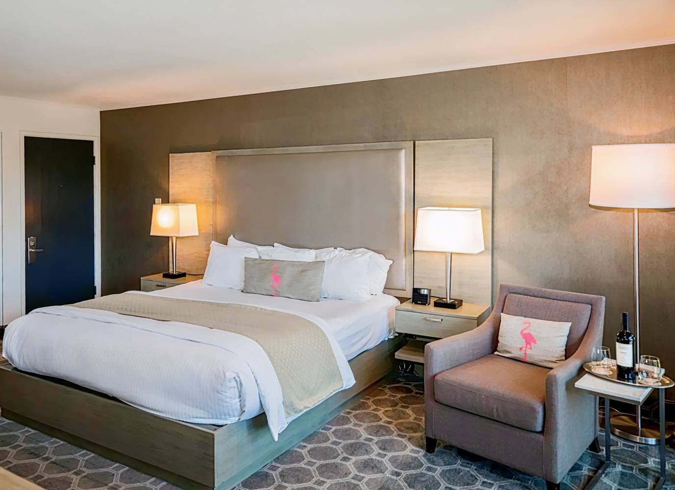 Flamingo Conference Resort & Spa, Santa Rosa : hotel during the day