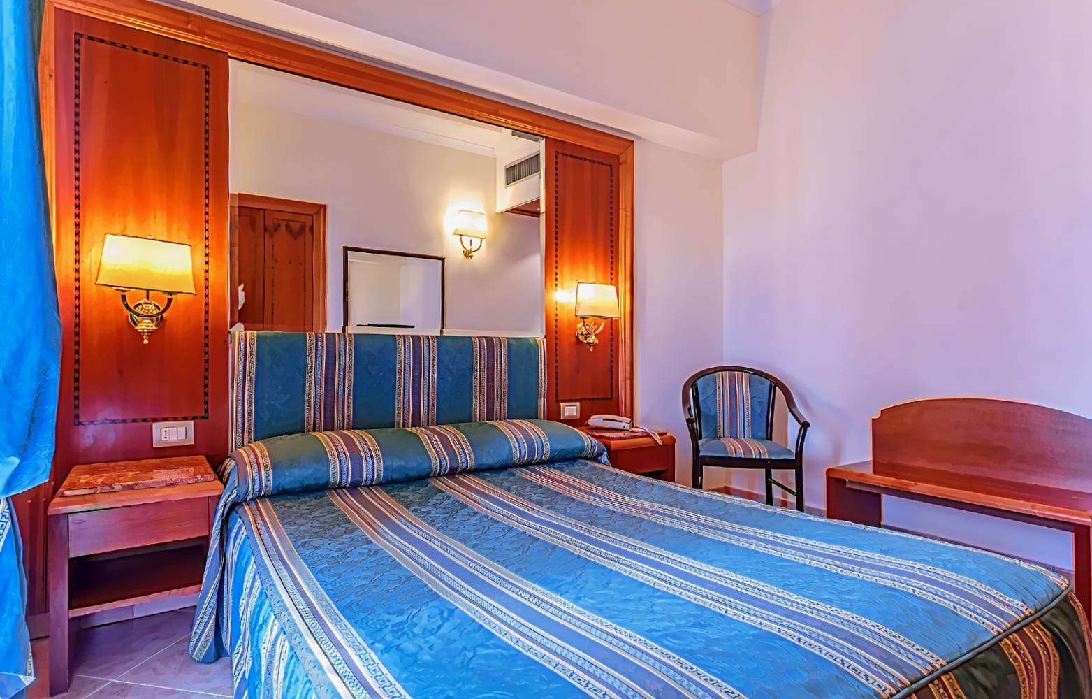 Hotel Lux