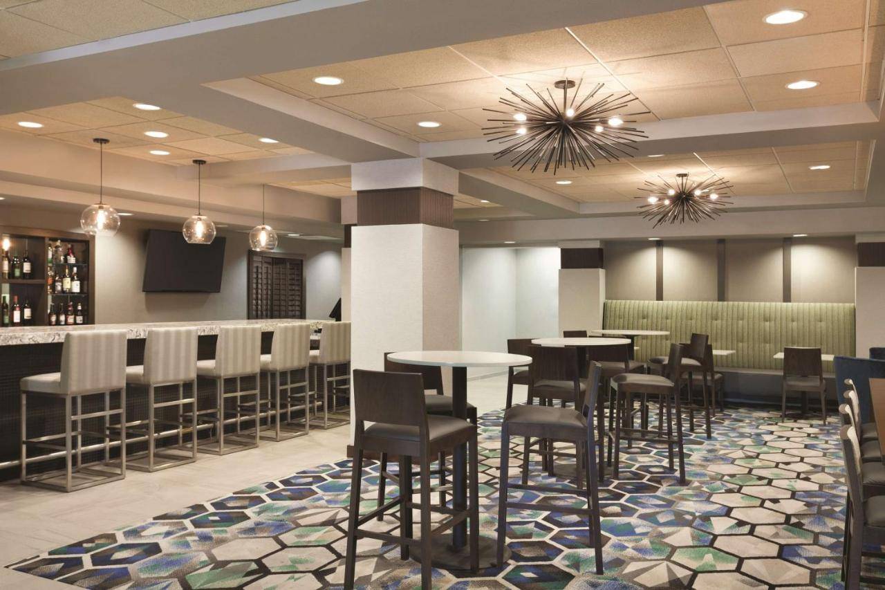 Pace Hotel Addison