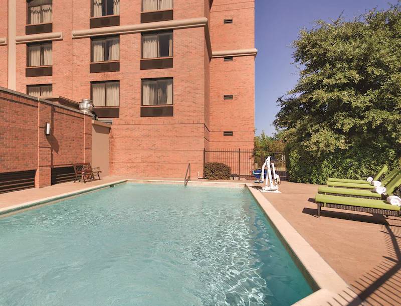 Pace Hotel Addison