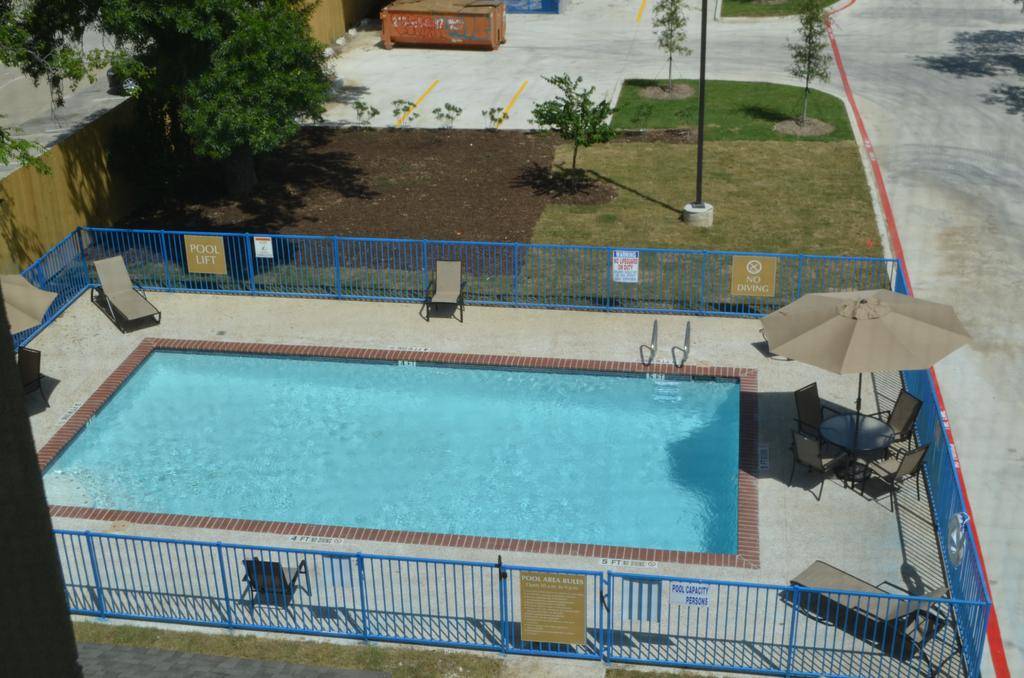 Candlewood Suites San Antonio Airport