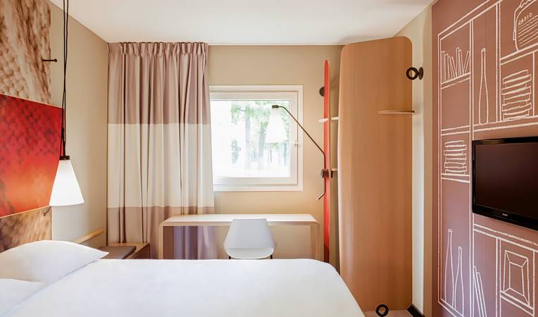 ibis Sion