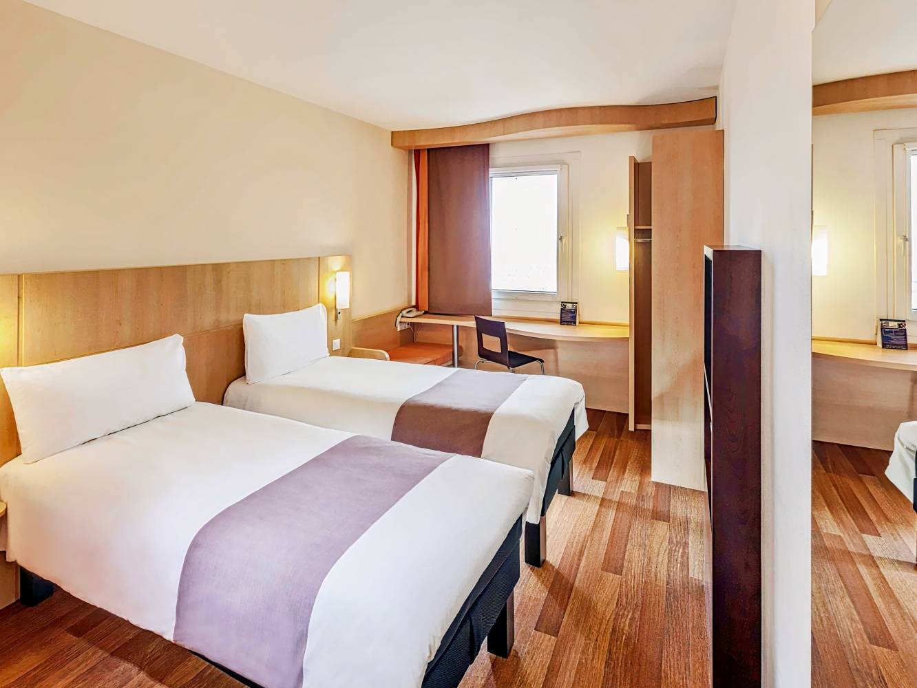 ibis Plzen