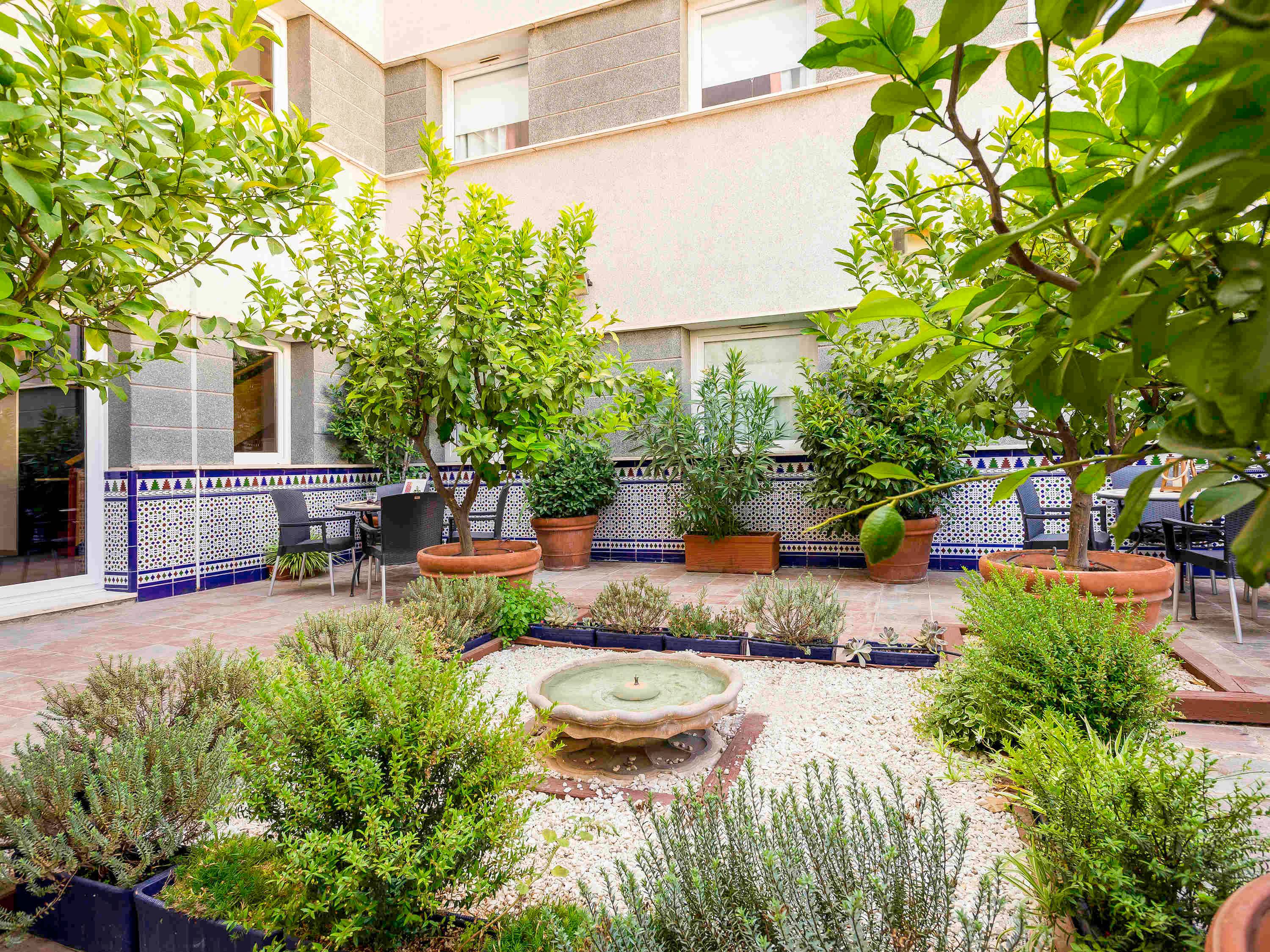 ibis Granada