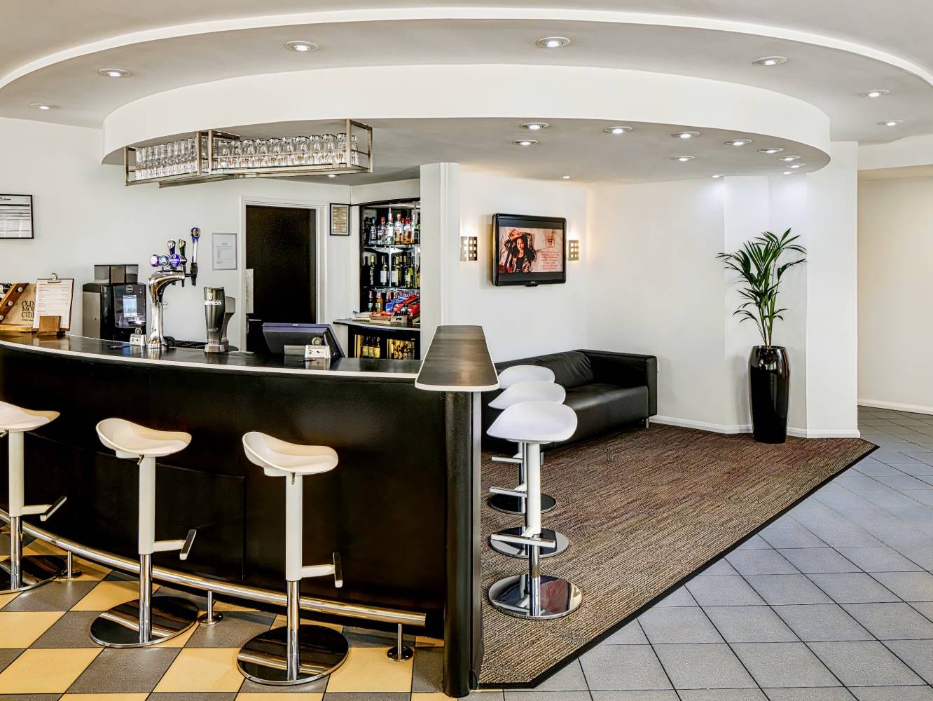 ibis Preston North