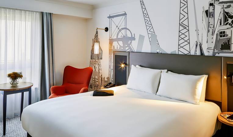 Mercure Cardiff North Hotel