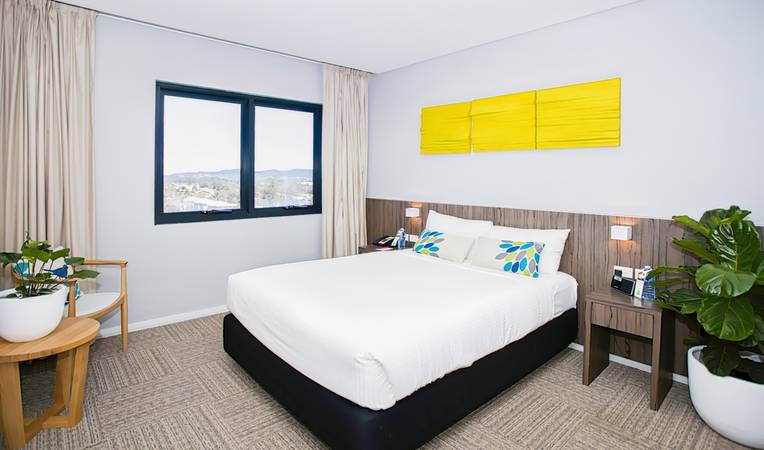 ibis Styles The Entrance