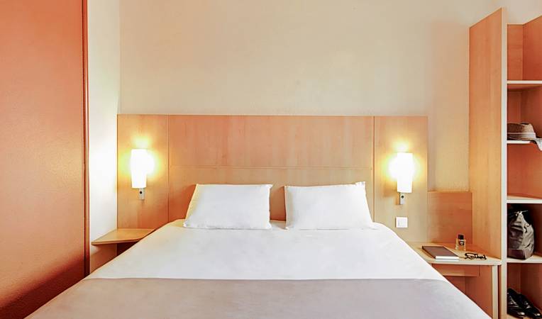 ibis Zurich City West