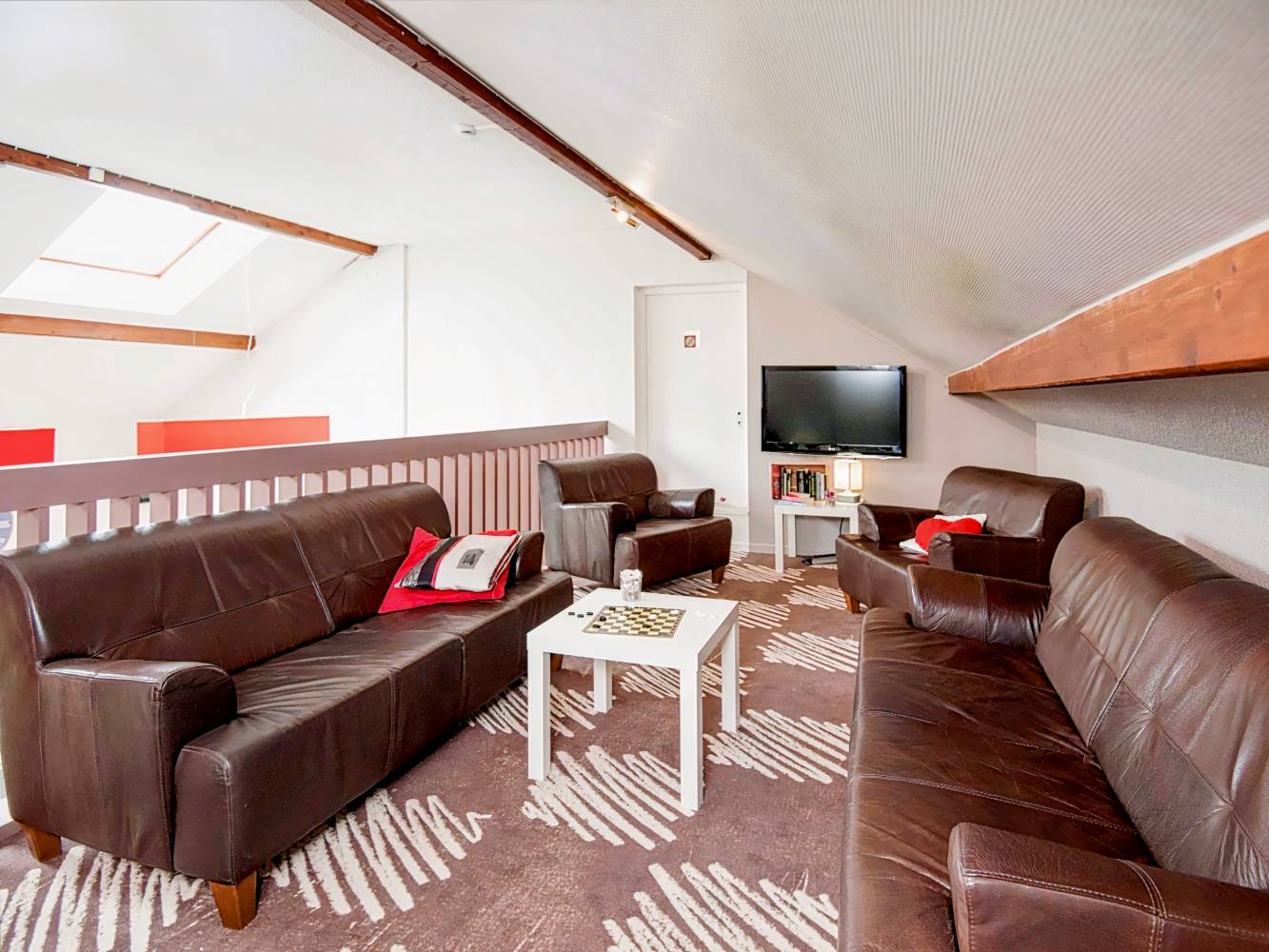 ibis Avallon