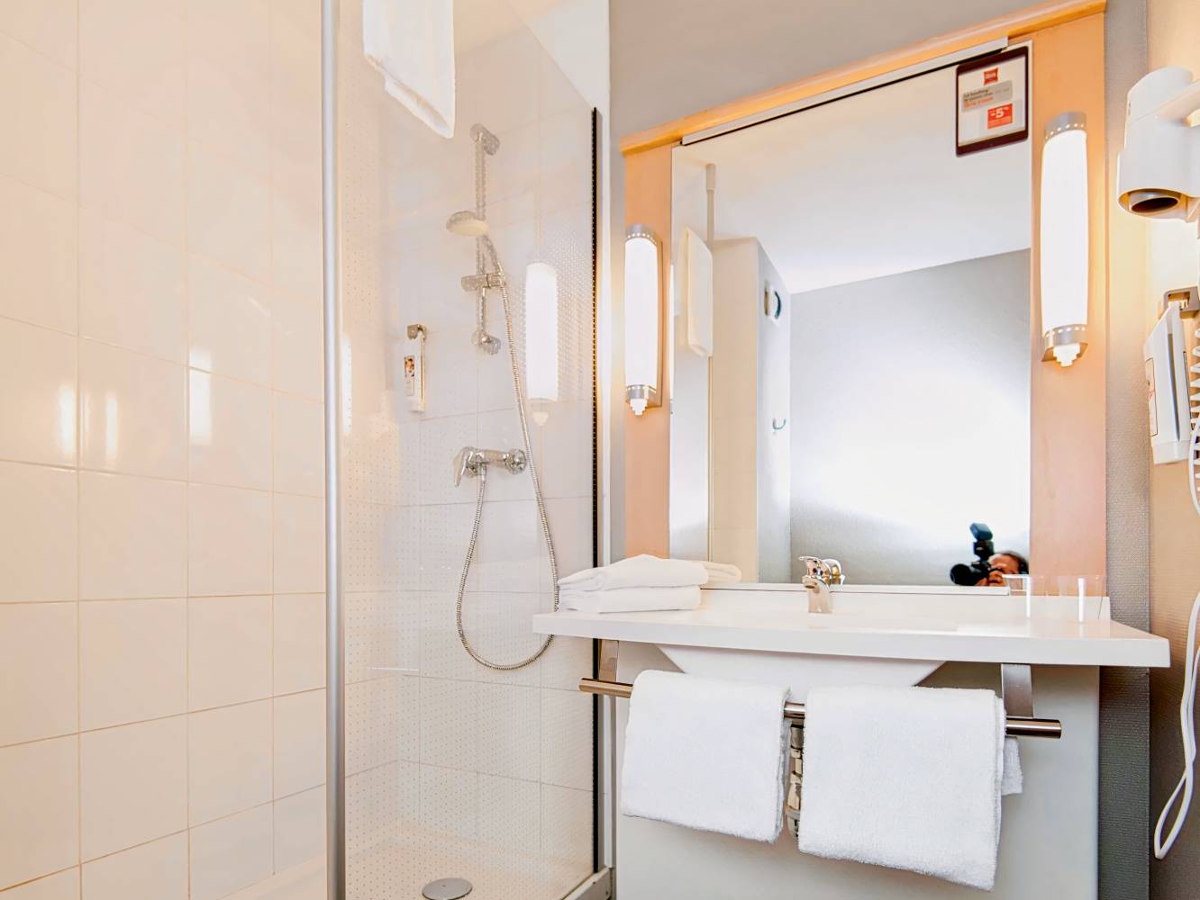 ibis Avallon