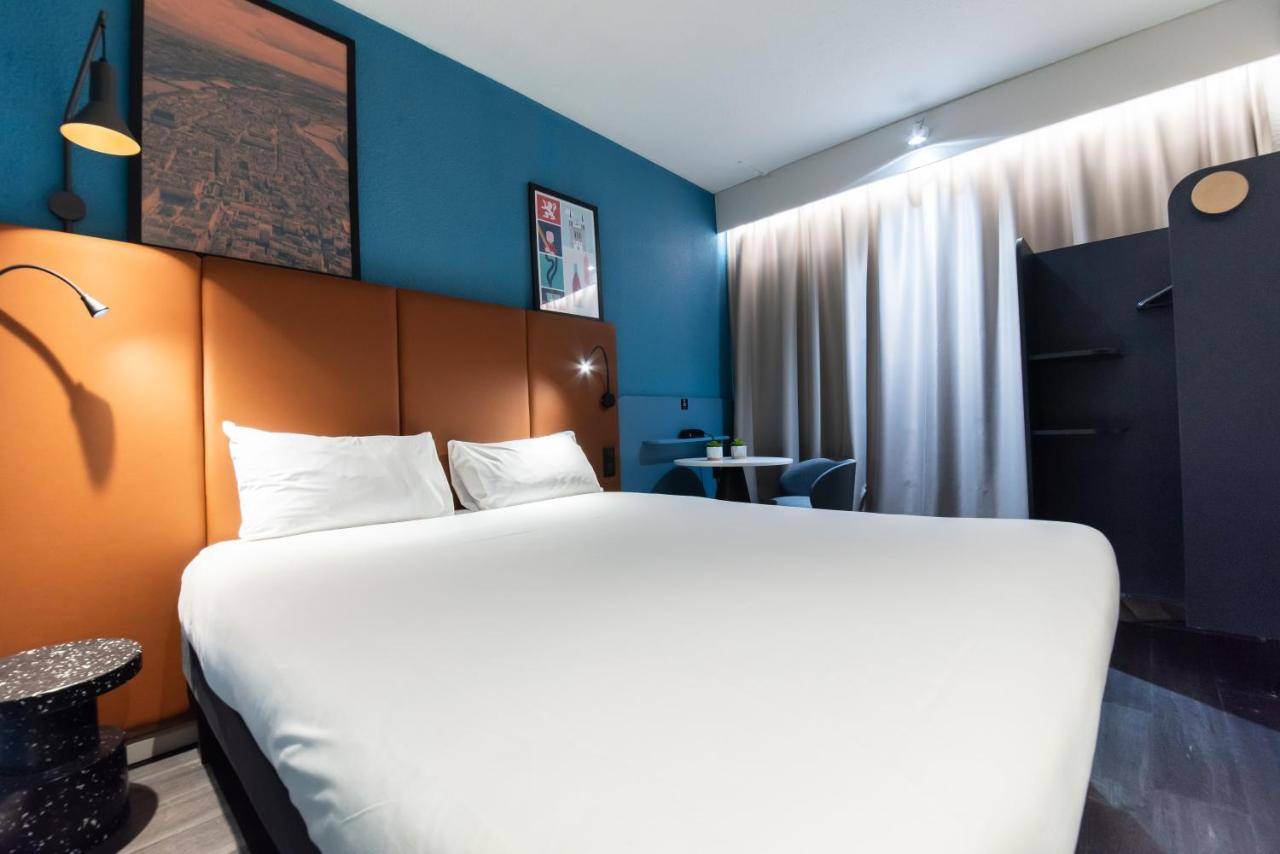 ibis Lyon North