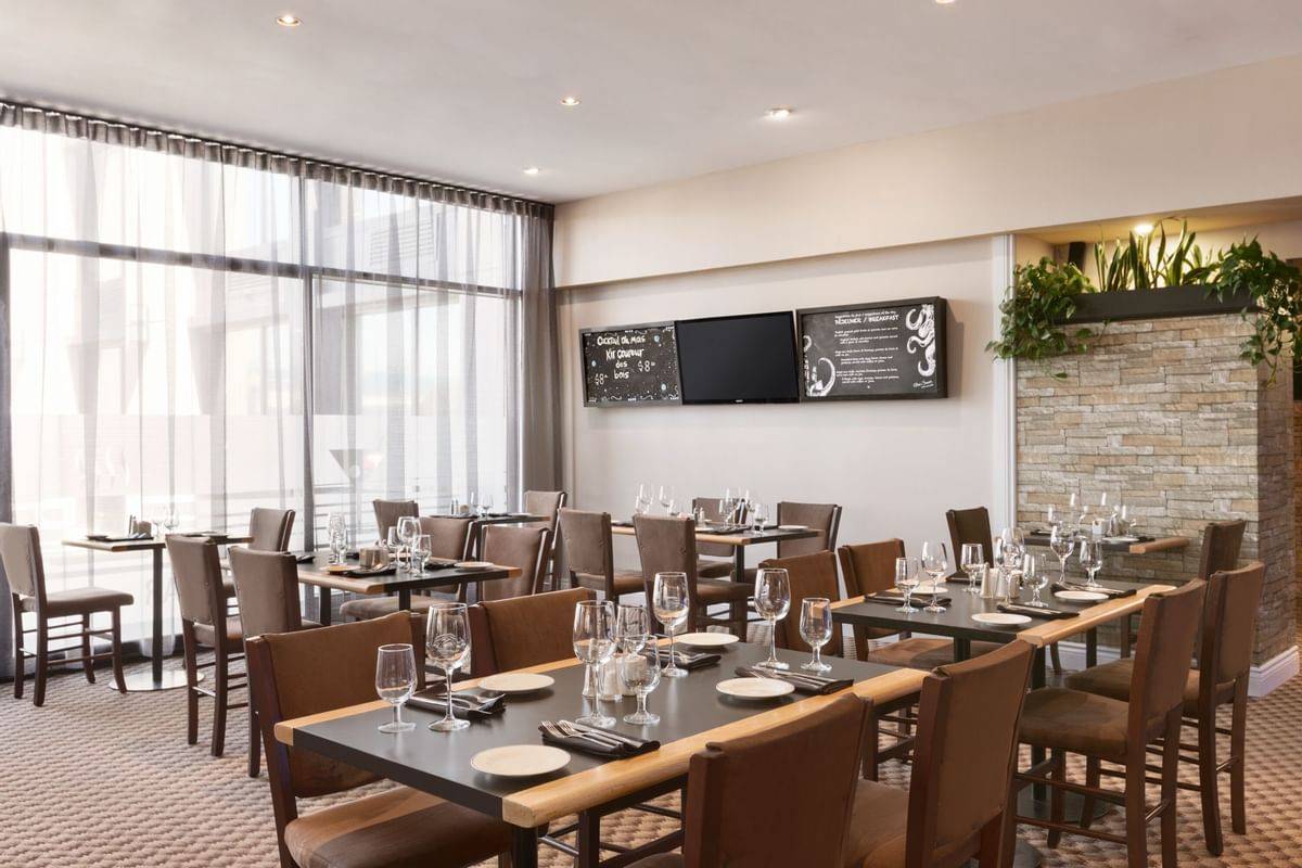 Travelodge Quebec City Hotel & Convention Centre by Wyndham