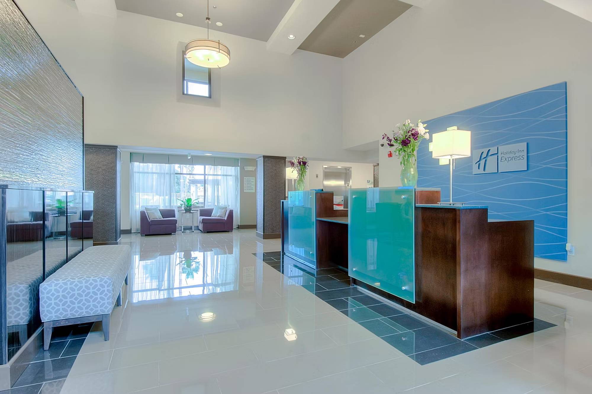 Holiday Inn Express Hotel & Suites Carlsbad Beach, an IHG Hotel